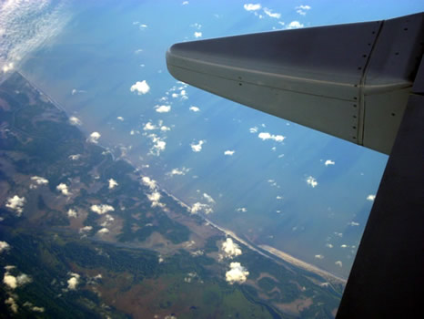 Sobrevolando playas de Brasil