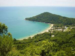 vista playa Laranjeiras en camboriú